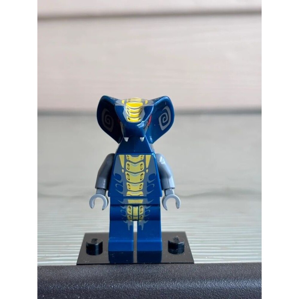 Lego Ninjago Slithraa Minifigure